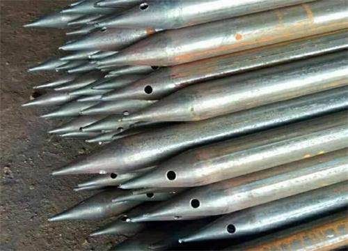 加格达奇隧道钢花管现货